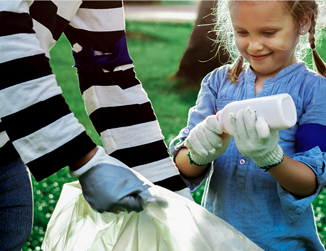 niña-sostenible-limpieza-respeto
